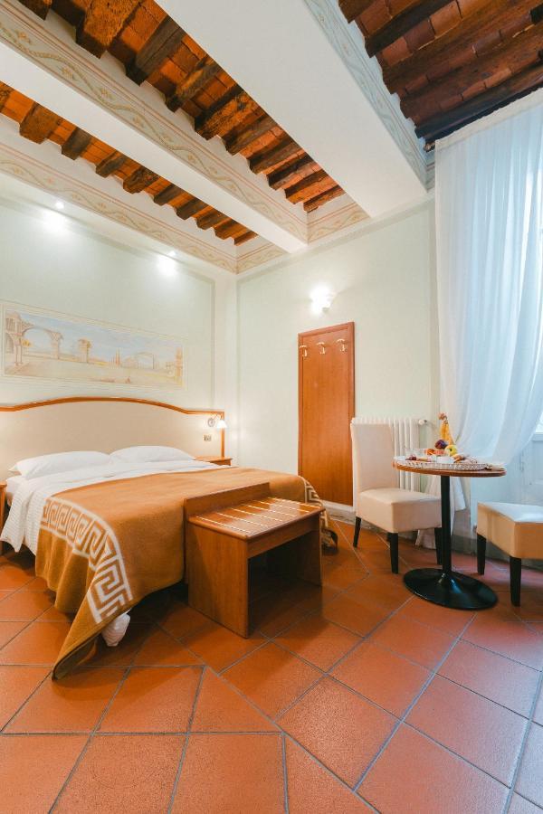 Bnb Dimora dei Guelfi Lucca Exterior foto