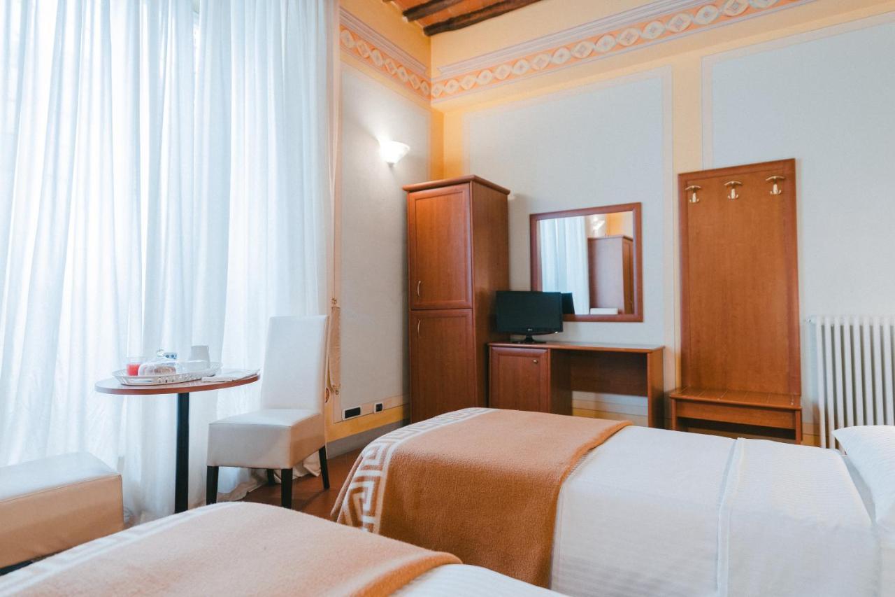 Bnb Dimora dei Guelfi Lucca Exterior foto